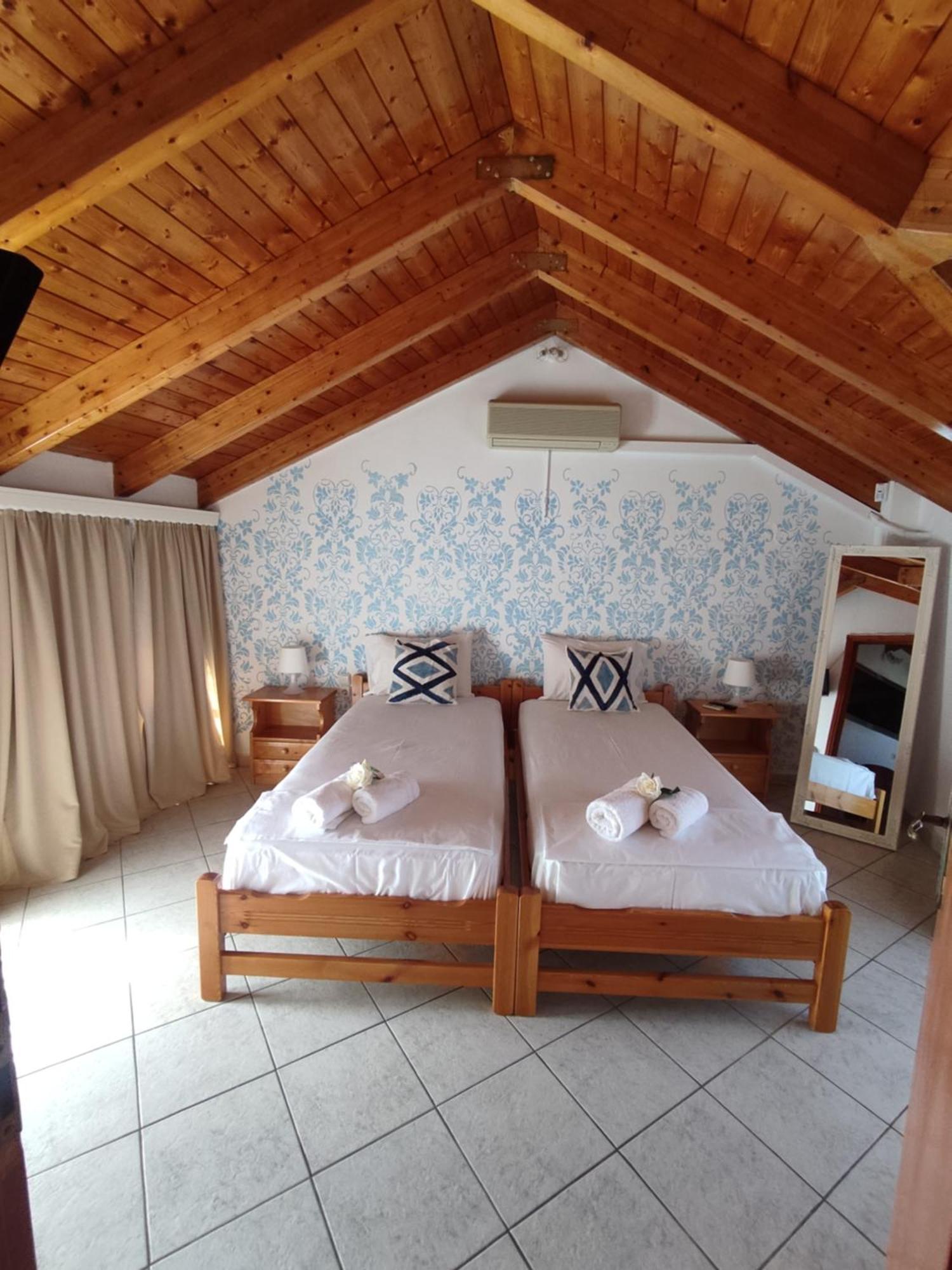 Chloe Attic Villa Agia Efimia Eksteriør billede